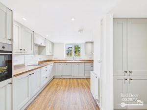Kitchen- click for photo gallery